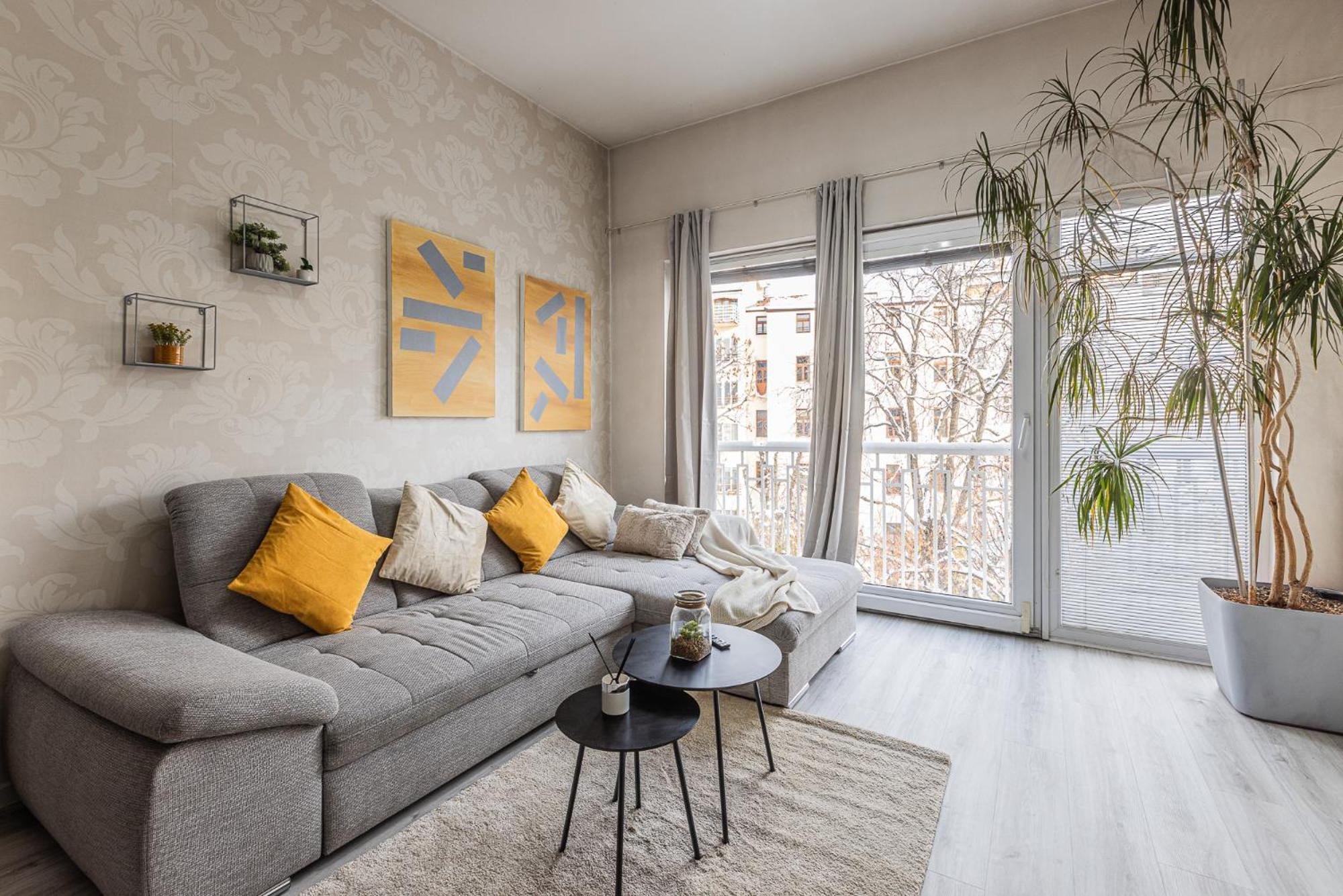 Nice Big Apartment 2Bds - Belgicka Прага Екстериор снимка